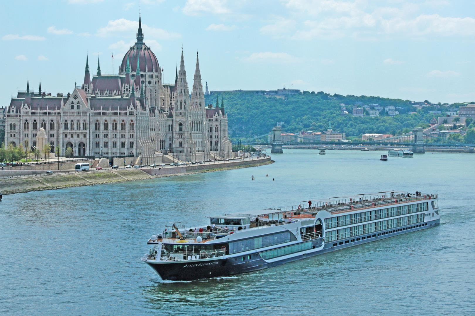 Danube Dreams With 2 Nights In Prague (Westbound)